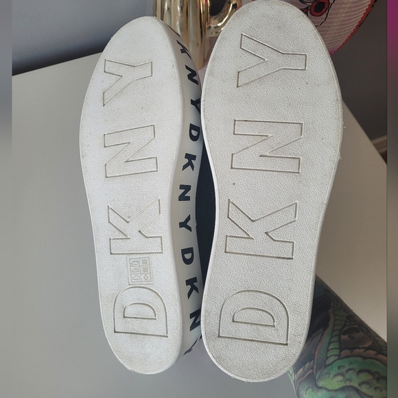 DKNY Flatform Trainers, VGUC, Size 7 - Picture 8 of 8